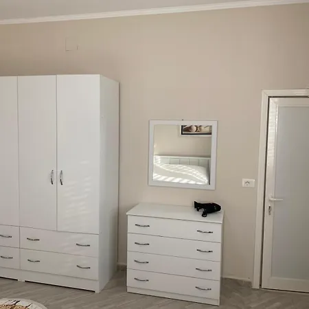 Apartment Cozy 1 Bedroom Tirana