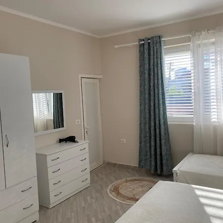 Cozy 1 Bedroom Apartment *